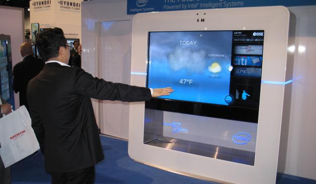 What are the advantages of using digital signage?